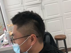 -镁连社·美联社