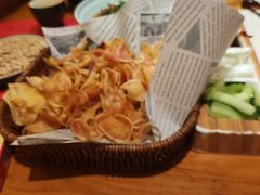 -老滇山寨•云南特色菜•地方菜•民族风情歌舞表演(金碧店)