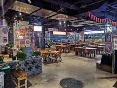 大堂-马路牙子地桌烤肉(工体店)