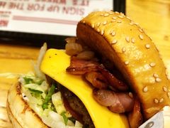 -The Habit Burger Grill 哈比特汉堡(爱琴海店)