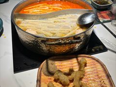 -椰子湾·海南火锅·糟粕醋·椰子鸡(正大广场店)