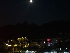-罗满娘特色豆花烤鱼