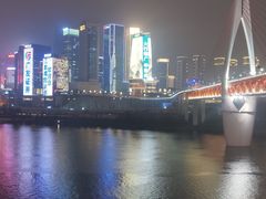 -小天鹅火锅·一线江景洪鼎旗舰店(洪崖洞店)
