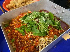 -马路边边串串香(苗栗路店)