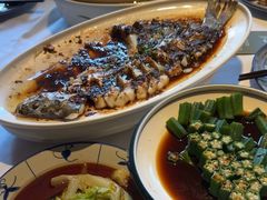 -八府香鸭·啫啫煲(华山路店)