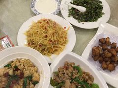 -唐师傅湘西名菜馆(武陵路店)