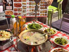 -江湖亮亮蒸虾大排档烤全羊清真(武汉总店)