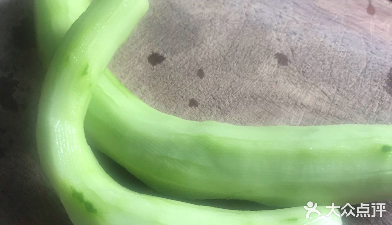 黄瓜鸡蛋炒虾皮，来点虾皮，配点鸡蛋！