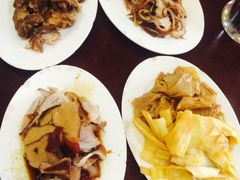 -老鼎万春卤菜(鹭湖宫8区店)