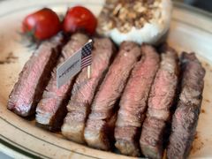 -MONICH牛排融合餐厅(和义大道购物中心店)