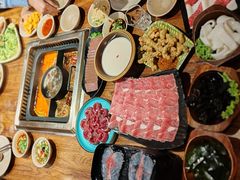-吴氏老牌坊云南鱼豆花火锅店(通江街店)