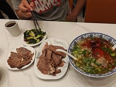 -德元兰州纯汤牛肉面(龙阳路店)