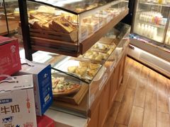 面包甜点陈列柜-一鸣真鲜奶吧(巴黎都市奶吧店)