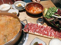 -野山舂·贵州现舂酸汤牛肉(东山店)