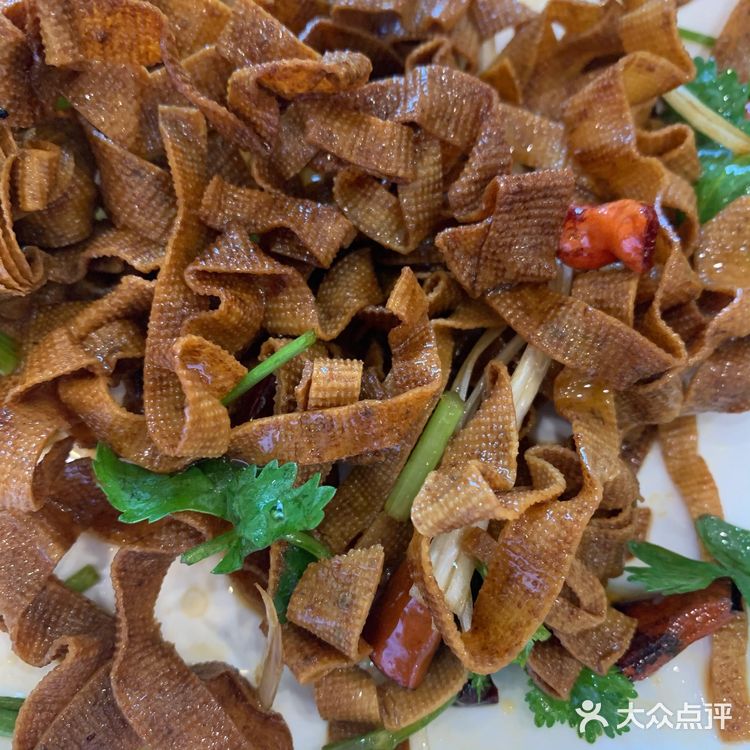 鲅鱼和羊头肉都必点！