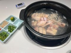 -东椰·海南椰子鸡火锅(朝阳门店)