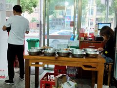 大堂-矮子粉店1985·长沙米粉(湘春路店)