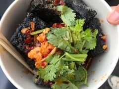 -黑色经典臭豆腐·湖南特产(坡子街店)