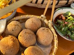 -包整·丝娃娃(一览甲秀楼风景店)