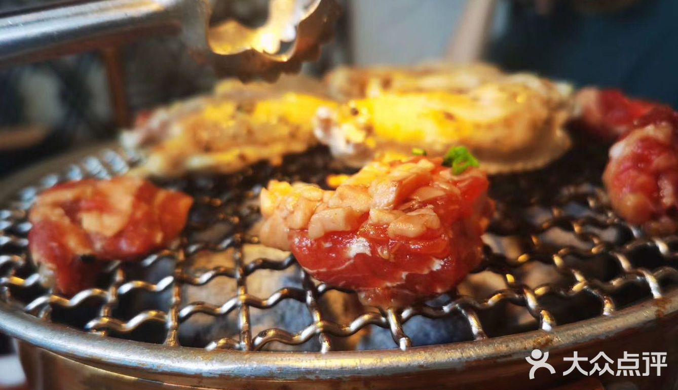 来吧～让肉肉来的更猛烈一些吧（AJIYA）
