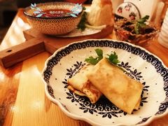 肉馅薄饼卷-Lozhki-ploshki