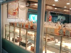 面包甜点陈列柜-BreadTalk面包新语(长寿路地铁站店)