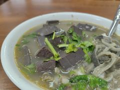 -春雨羊汤店(广开四马路总店)