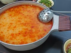 -老何家后安粉·糟粕醋海鲜火锅(三亚湾椰梦长廊店)