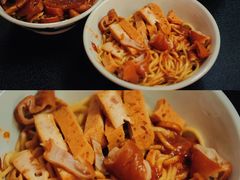 -松树干拌面店