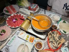-禄婶鸡煲·打边炉