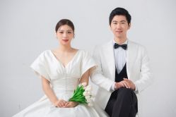 -唯一旅拍·颂当代影像艺术中心(上城店)