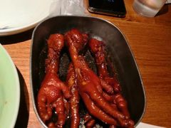 弄堂里的卤鸡爪-弄堂里·寻味杭州(湖滨银泰in77C区店)