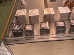 -好利来(建邺吾悦广场Lab主题店)