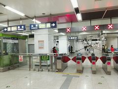 -白石桥南(地铁站)