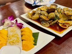 -Dang restaurant (patong phuket)