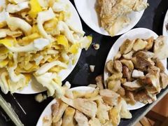 -东巴谷野生菌火锅餐厅