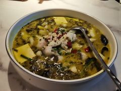 -荷塘秋月·本帮江浙菜(国权路店)