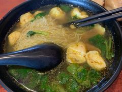 油豆腐牛肉粉丝汤（咖喱）-小杨生煎(百联嘉定购物中心店)