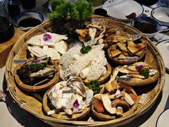 -菌彩云南野生菌火锅(呈贡七彩云南第壹城店)
