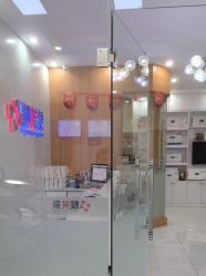 -靓芙泉祛痘.科技美肤连锁