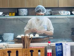 -李与白包子铺(桐梓林店)