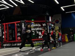 -成杰格斗·拳击·柔术·防身术(建设路店)