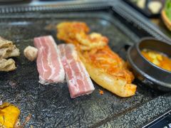 黑毛猪五花-韩阳王石板烤肉