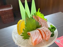 法罗三文鱼腩刺身-仙隐小鹿中华料理(南宁万象城店)