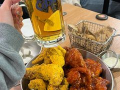 -BHC炸鸡(明洞总店)