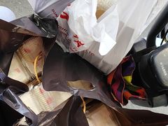 -红宝石·鲜奶小方·海派西点房(控江店)