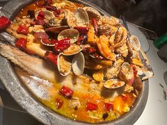 -鸣记脆皮烤鱼·海鲜烤鱼(三八广场店)
