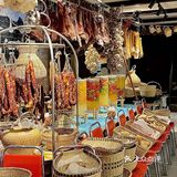 杭州这家店吃饭居然不用桌子，绝了！