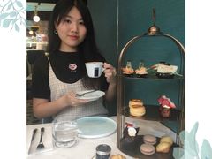 -La Mer Restaurant & Lounge