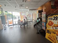 -麦当劳(佛山流行前线店)